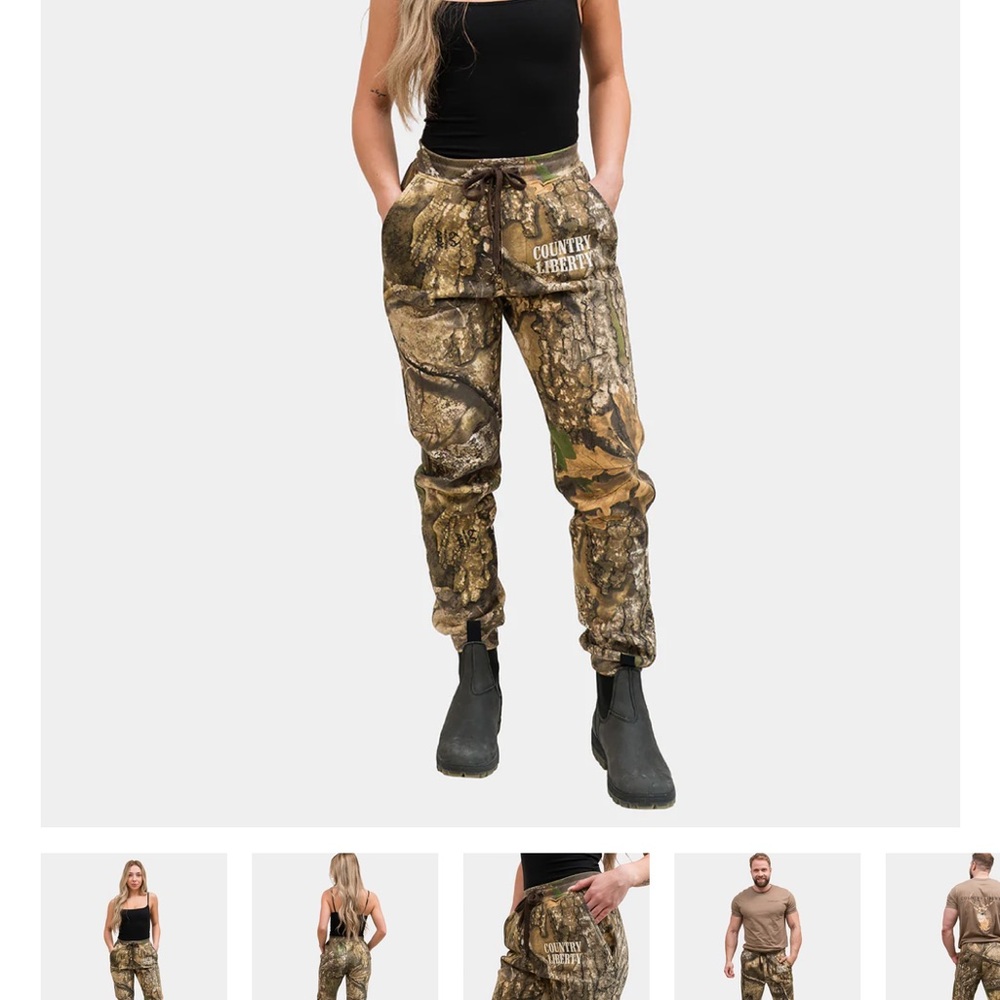 Country liberty Women’s Jogger Pants - Realtree camo